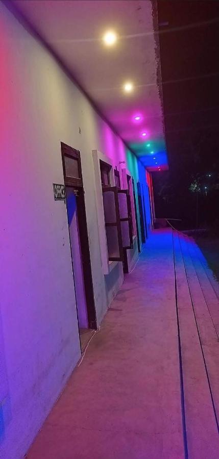 Kamla Guest House Kushinagar Exterior foto