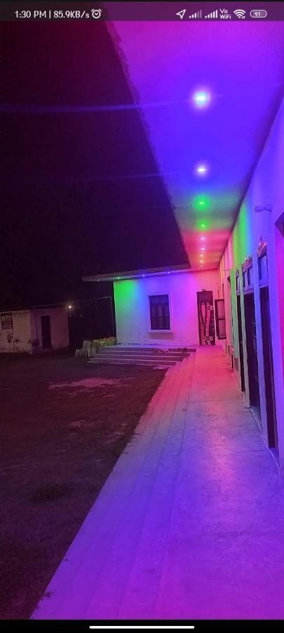 Kamla Guest House Kushinagar Exterior foto