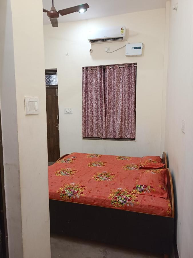 Kamla Guest House Kushinagar Exterior foto